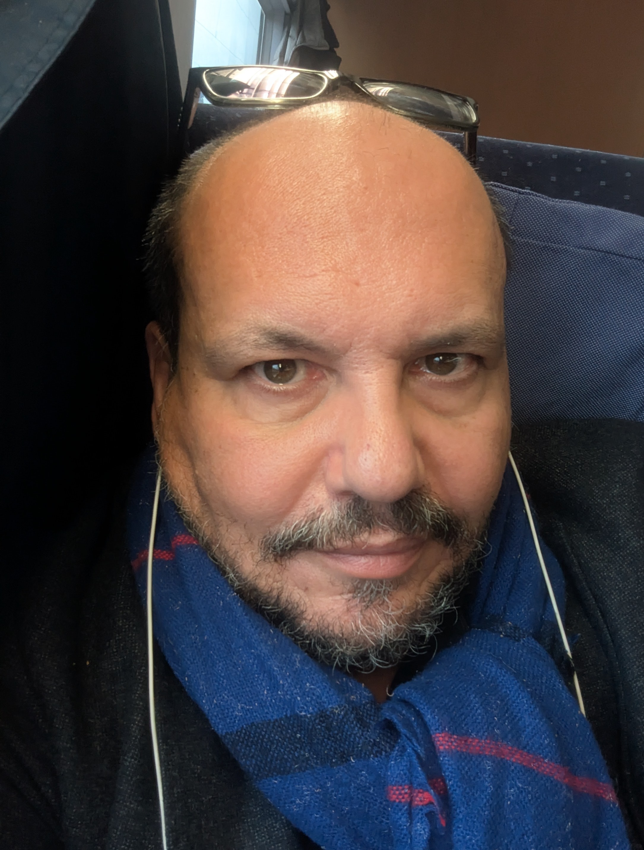 L&rsquo;investissement et le pouvoir d&rsquo;achat plutôt que les retraites et la récession