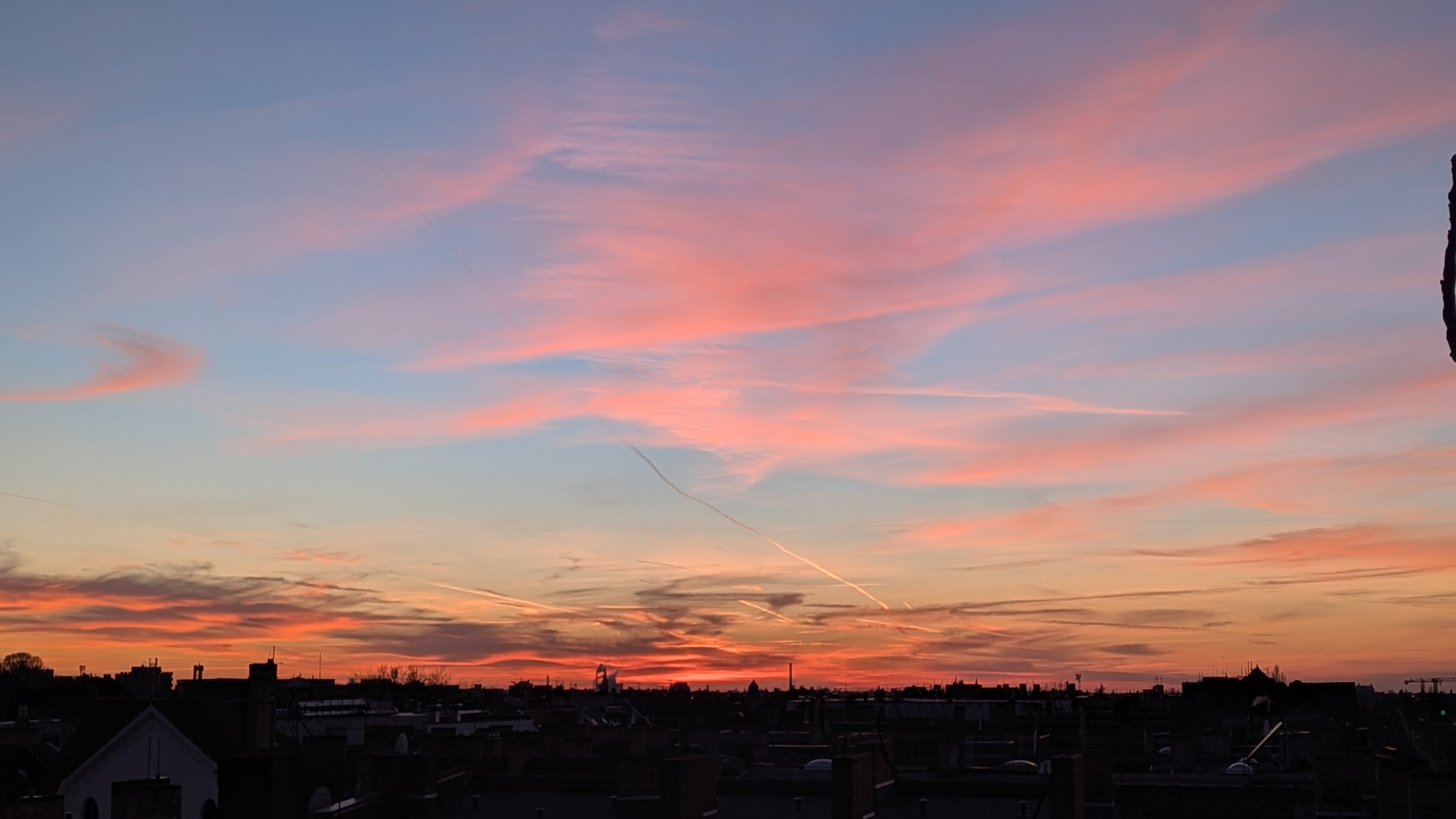 Le capitalisme porte la guerre comme l&rsquo;ondée porte l&rsquo;orage
