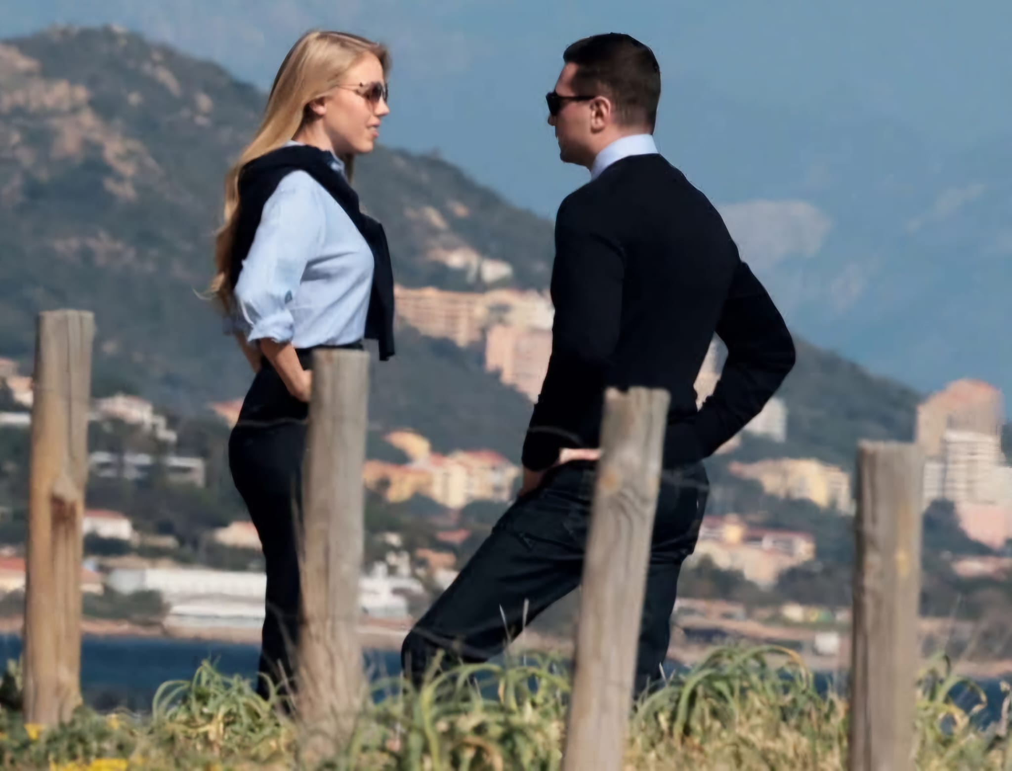 Le loup, agonisant, reste une bête dangereuse